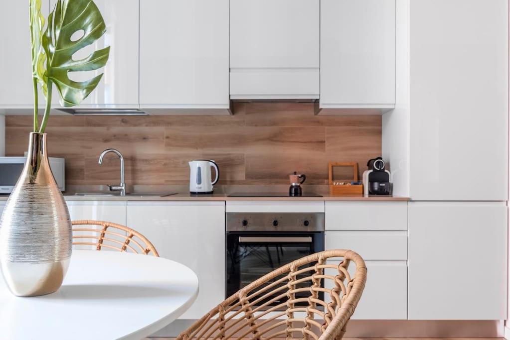 Апартаменты New Jungle & Charming Flat - Zona De Angeli Милан Экстерьер фото