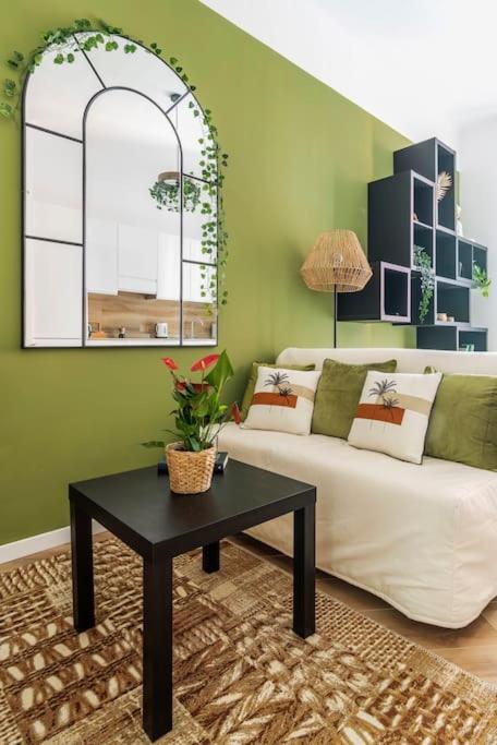 Апартаменты New Jungle & Charming Flat - Zona De Angeli Милан Экстерьер фото