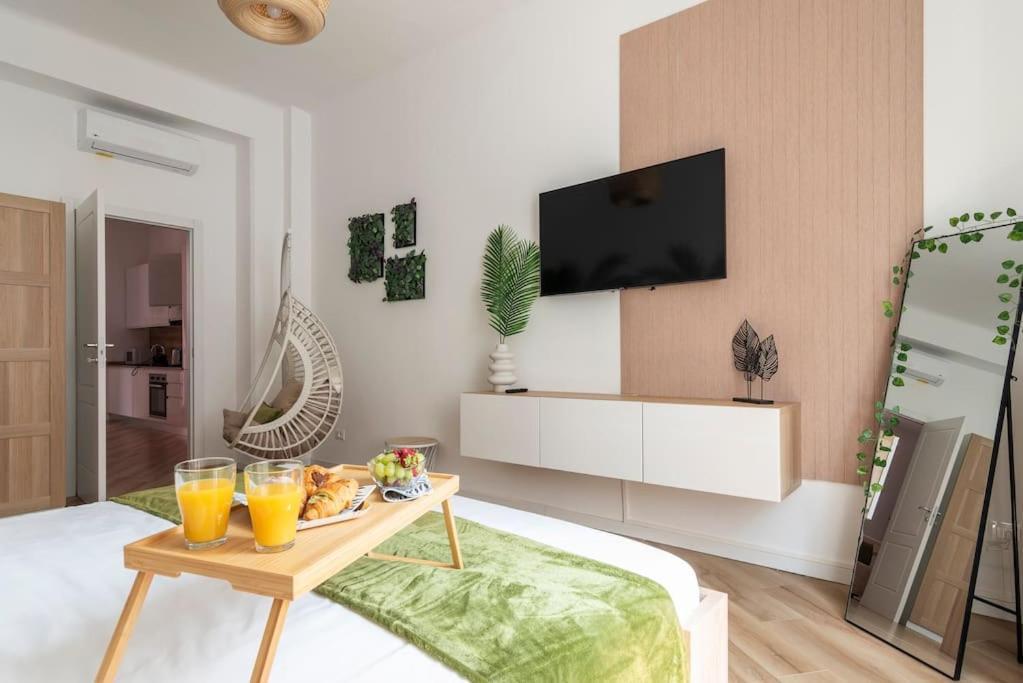 Апартаменты New Jungle & Charming Flat - Zona De Angeli Милан Экстерьер фото