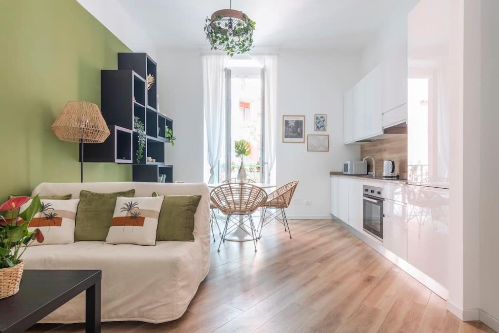 Апартаменты New Jungle & Charming Flat - Zona De Angeli Милан Экстерьер фото