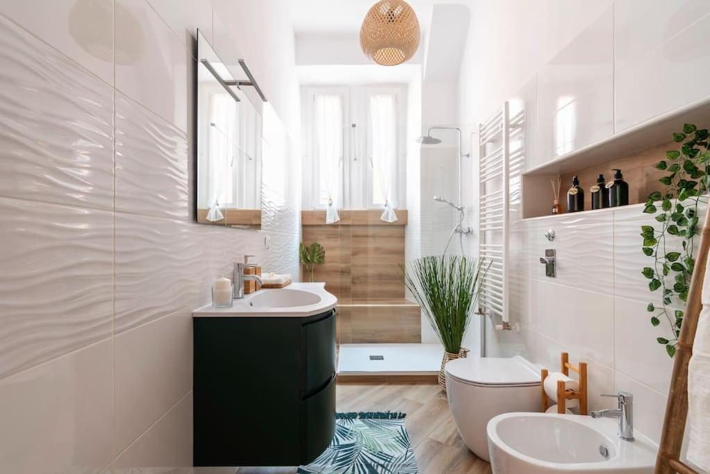 Апартаменты New Jungle & Charming Flat - Zona De Angeli Милан Экстерьер фото